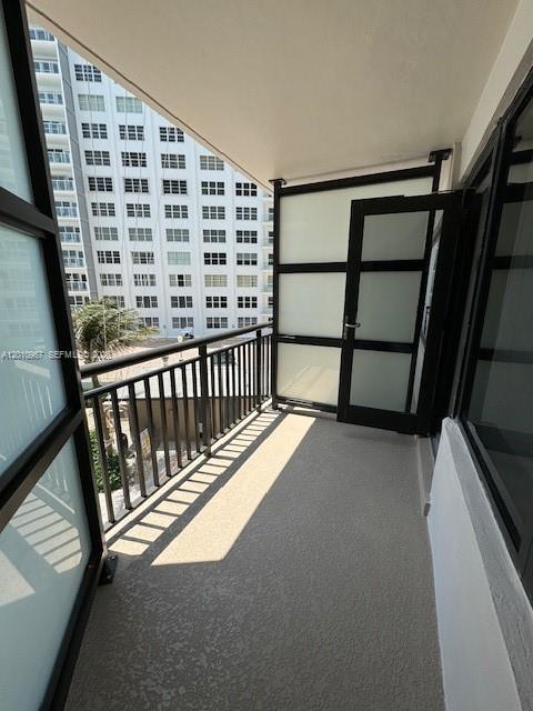 Building Photo - 3800 Galt Ocean Dr