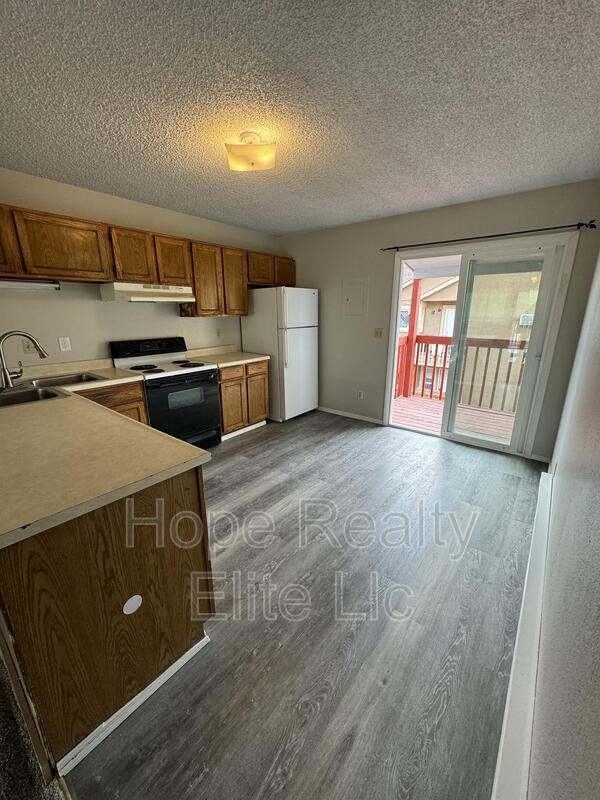 Building Photo - 1169 Mazatlan Cir