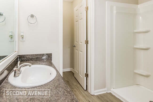 Building Photo - 5211 Hanover St