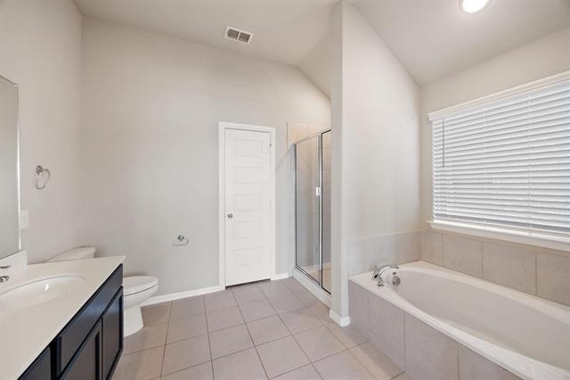 Building Photo - 4805 Cleves Ave