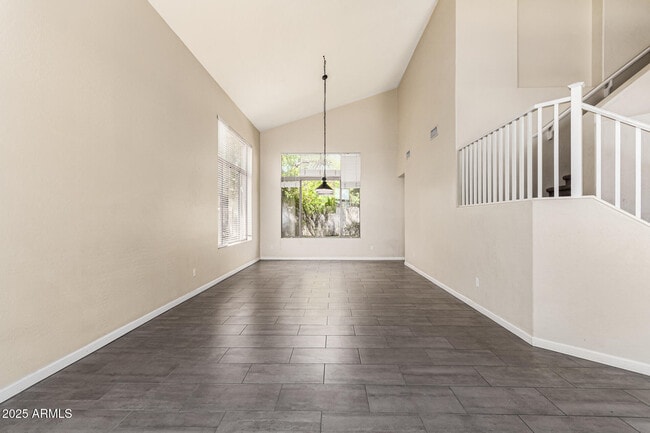 Building Photo - 6804 W Lone Cactus Dr