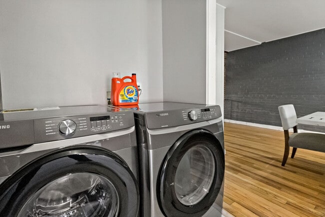 Building Photo - 3303 Water St NW