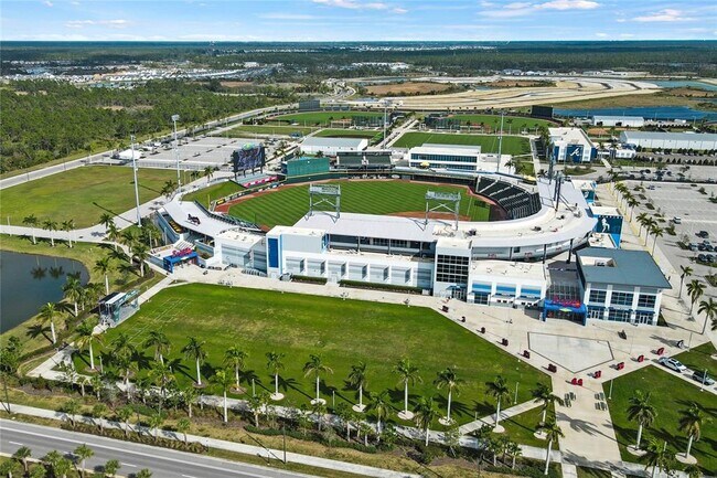 Building Photo - 12140 Wellen Golf St