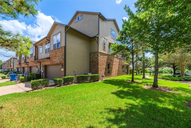 Building Photo - 403 Marina View Dr