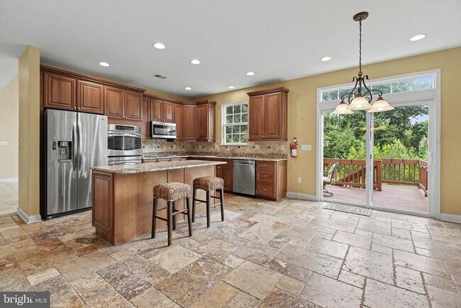 Building Photo - 228 Leffler Cir