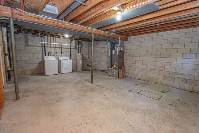 Building Photo - 3 Bedroom Oasis in Severna Park