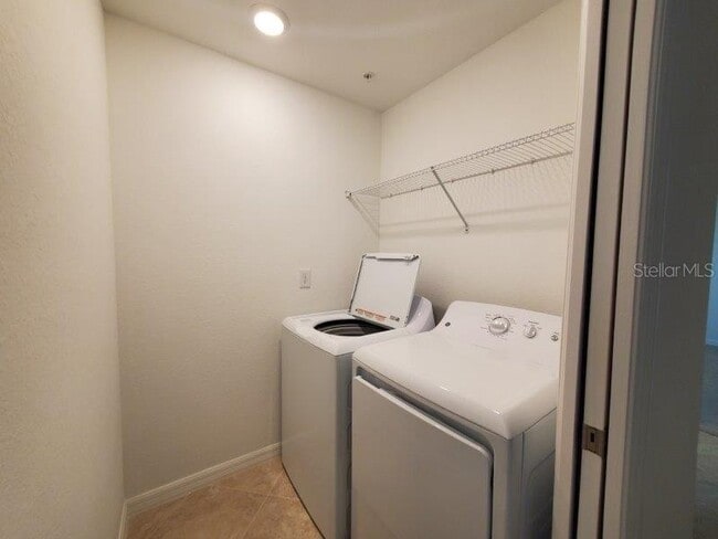 Building Photo - 14184 Heritage Landing Blvd