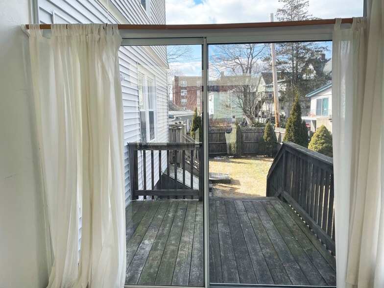 Sun Room & Back Deck - 27 Webster Pl