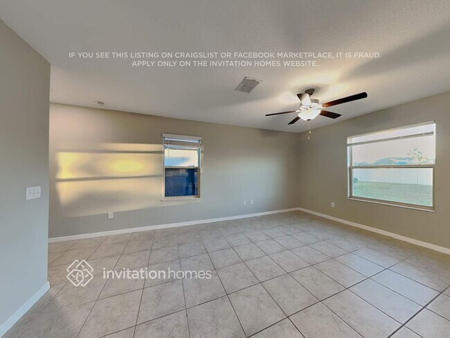 Building Photo - 15618 Greenleaf Bay St