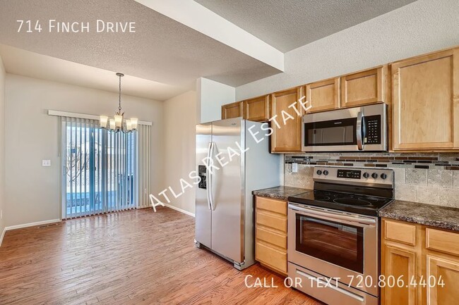 Building Photo - New 3 Bed/2.5 Bath Townhome w/ Basement in...