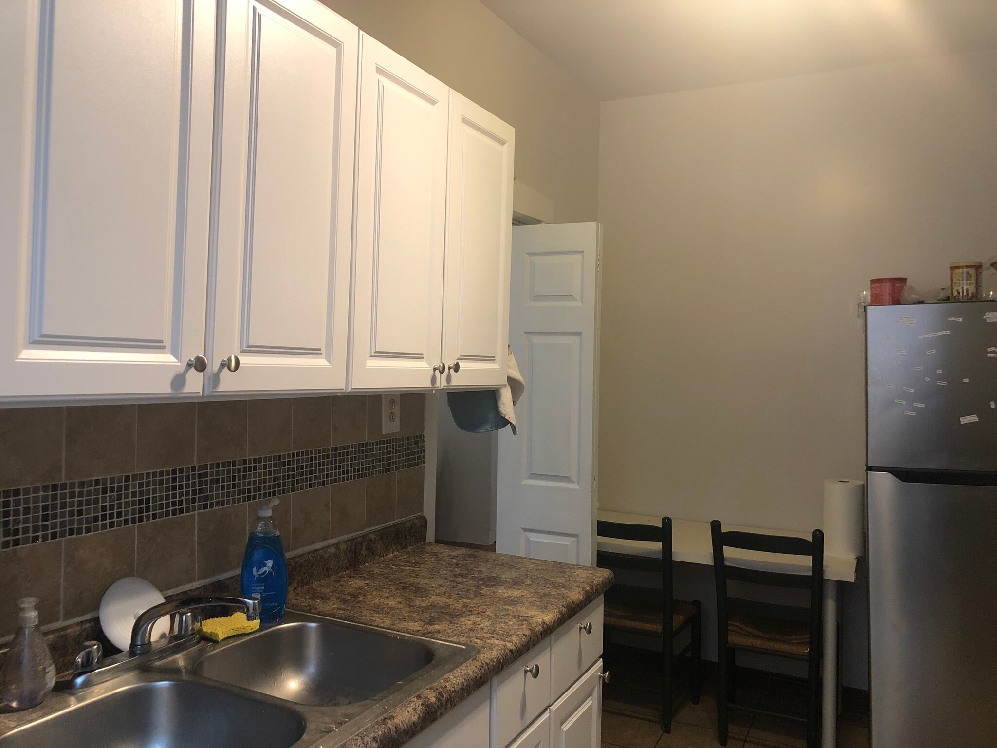 Kitchen - 5551 S Kimbark Ave