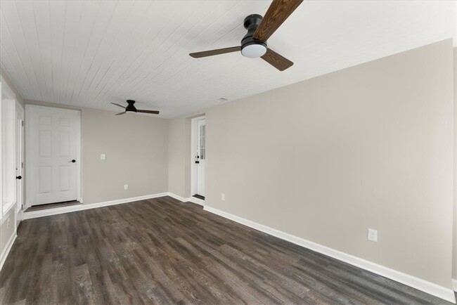 Building Photo - 3524 Brookfield Ln
