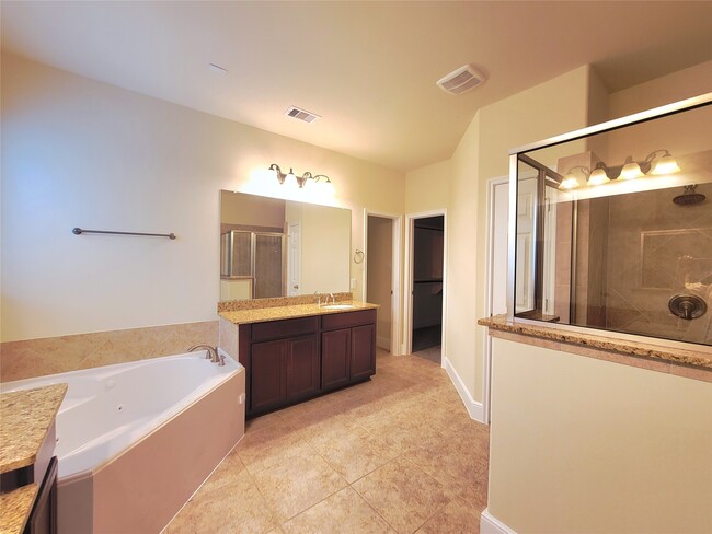 Building Photo - 5822 Crawford Hill Ln