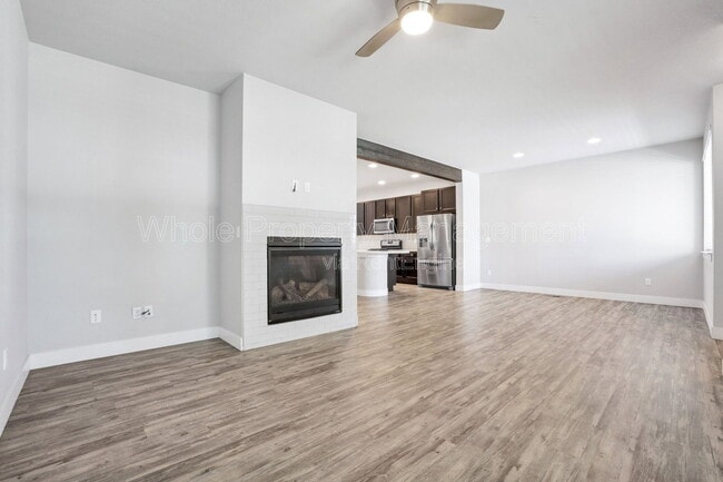 Building Photo - 5829 N Beeler St