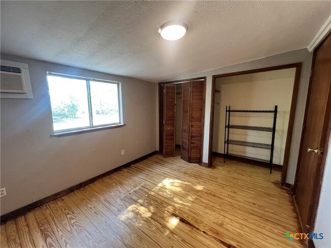 Building Photo - 148 Arthur Ln