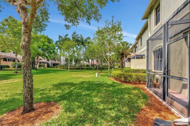 Building Photo - 10850 NW 74th Dr