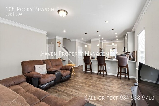 Building Photo - 108 Rocky Br Ct