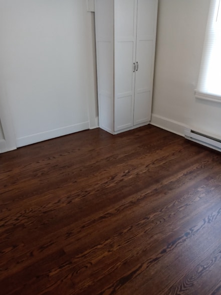 Building Photo - 1210 Erie St