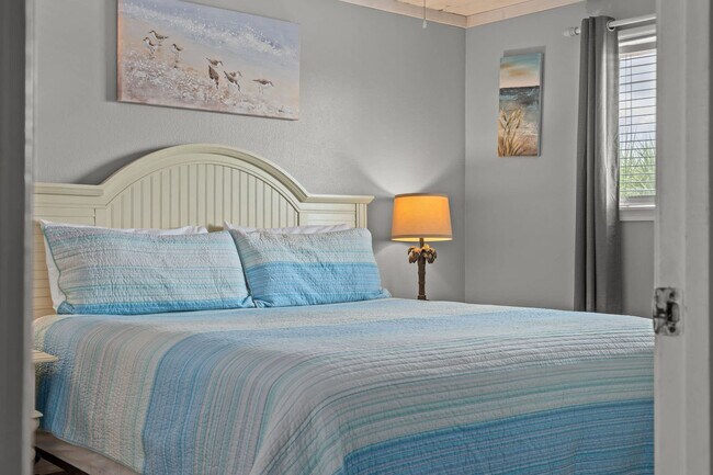 Building Photo - 3290 Scenic Hwy 98