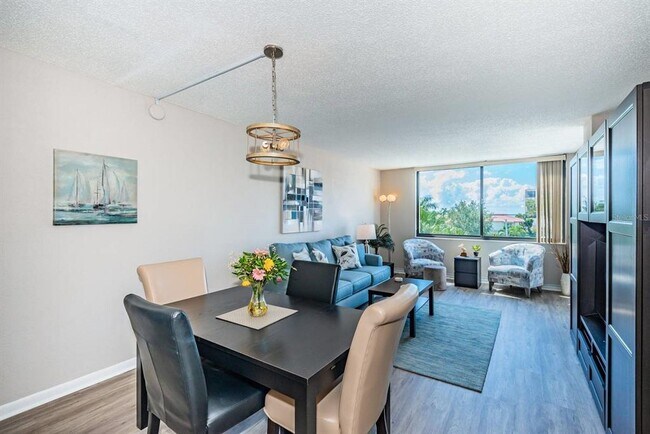 Building Photo - 6219 PALMA Blvd