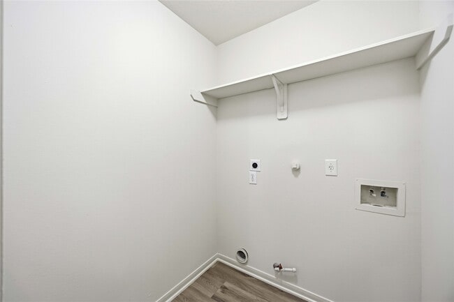 Building Photo - 1623 Brazos Gate Dr