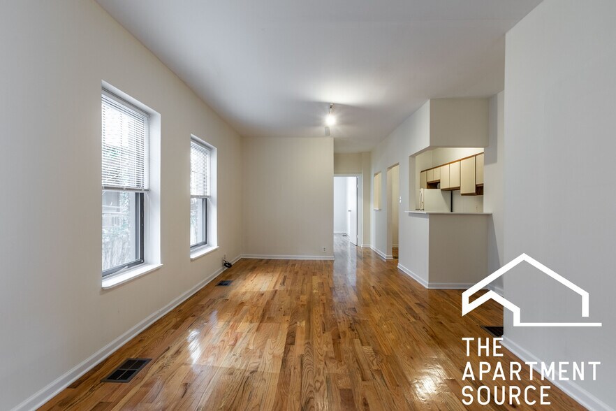 Building Photo - 849 W Cornelia Ave