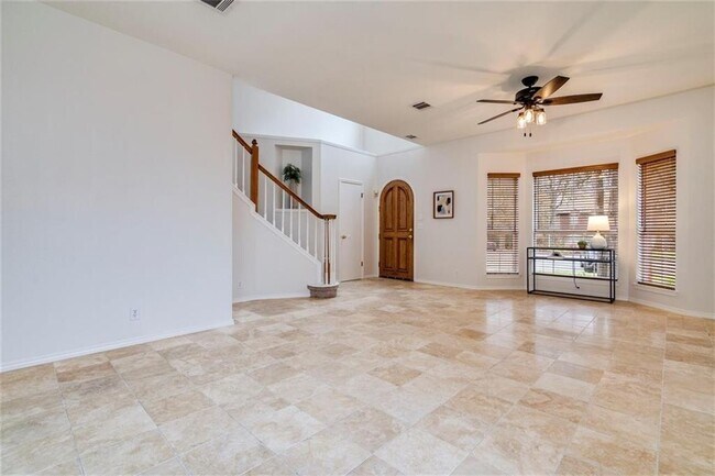 Building Photo - 7800 Lonesome Dove Cove