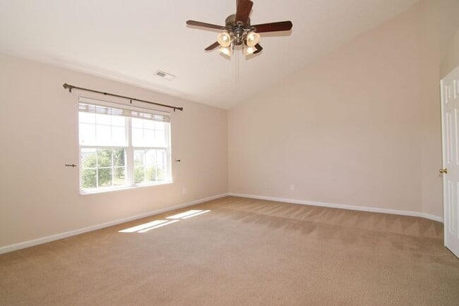 Building Photo - This One's Got It All - Stunning 4 Bedroom Home in Carmel Clay Schools!