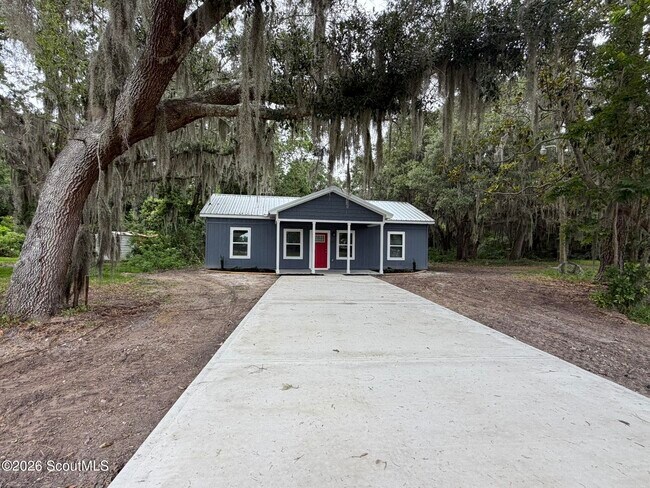Building Photo - 656 Ridge Rd