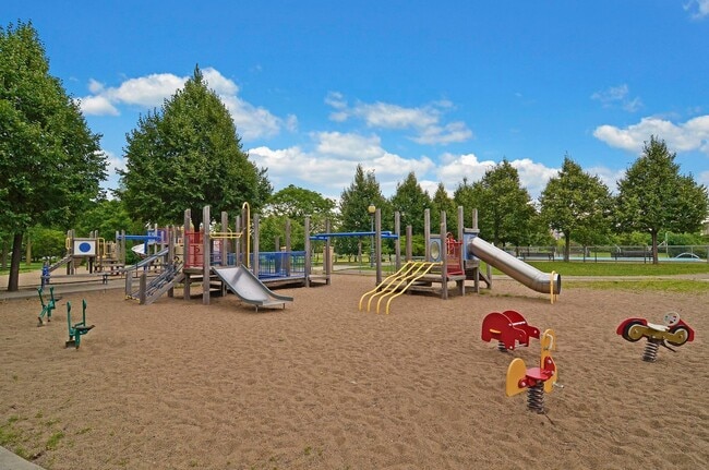 Building Photo - 224 N Humboldt Ave