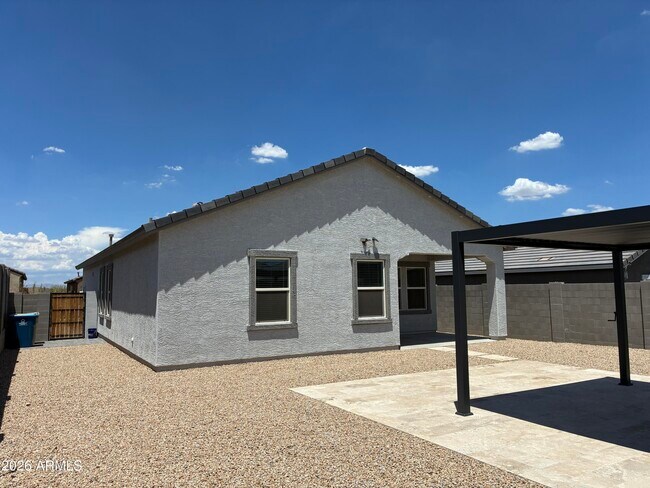 Building Photo - 20109 W Palo Verde Dr