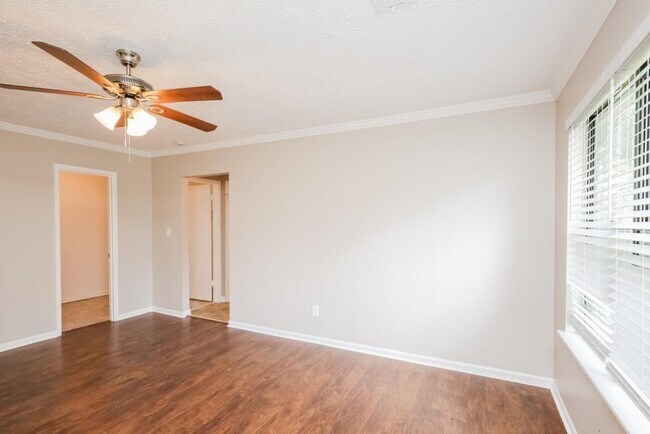 Building Photo - 5056 Rails Way