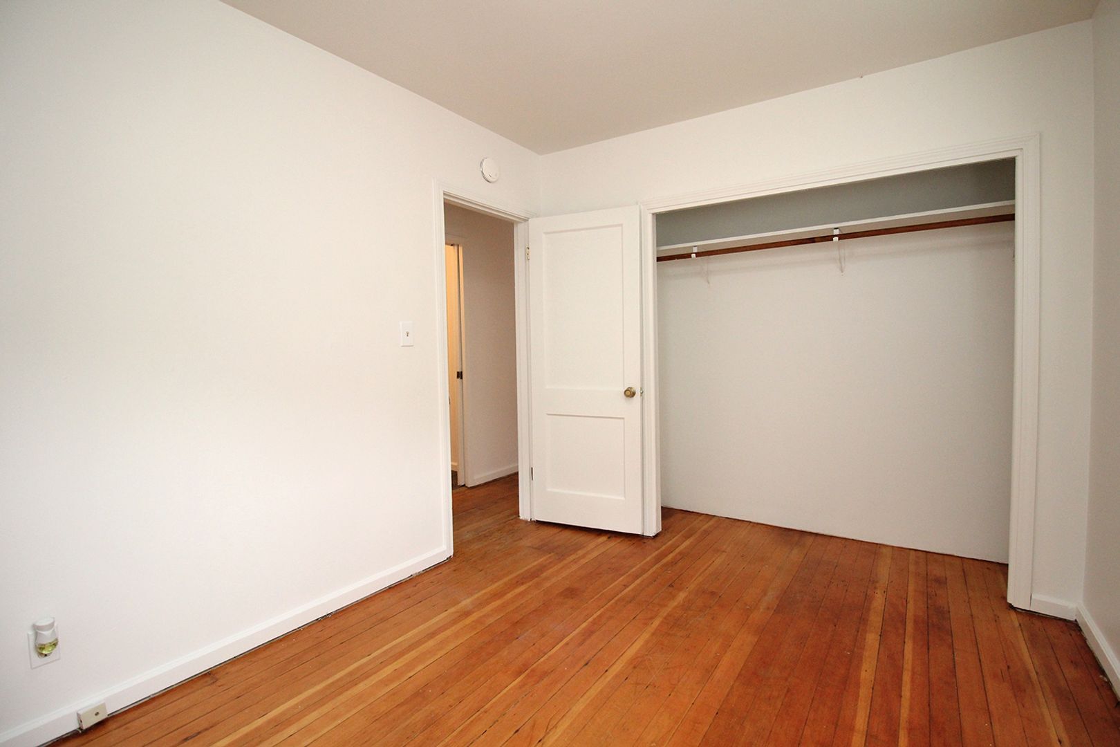 Building Photo - 1807-1811 SW Market St