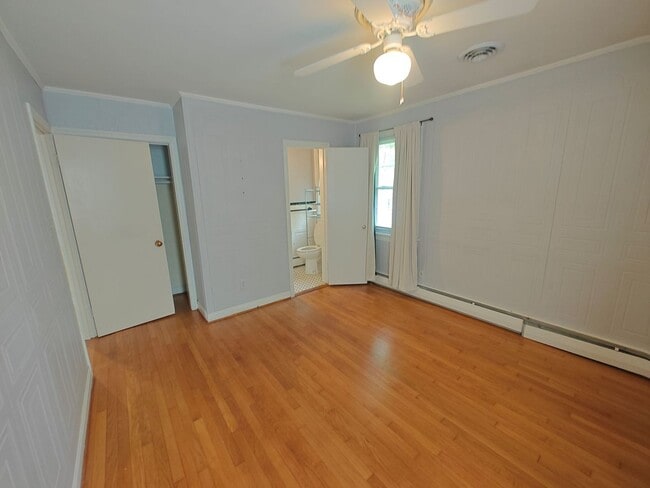 Building Photo - 9510 Overhill Rd