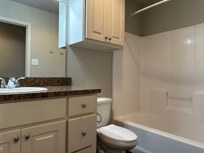 Building Photo - Traditional Home in Cooper ISD