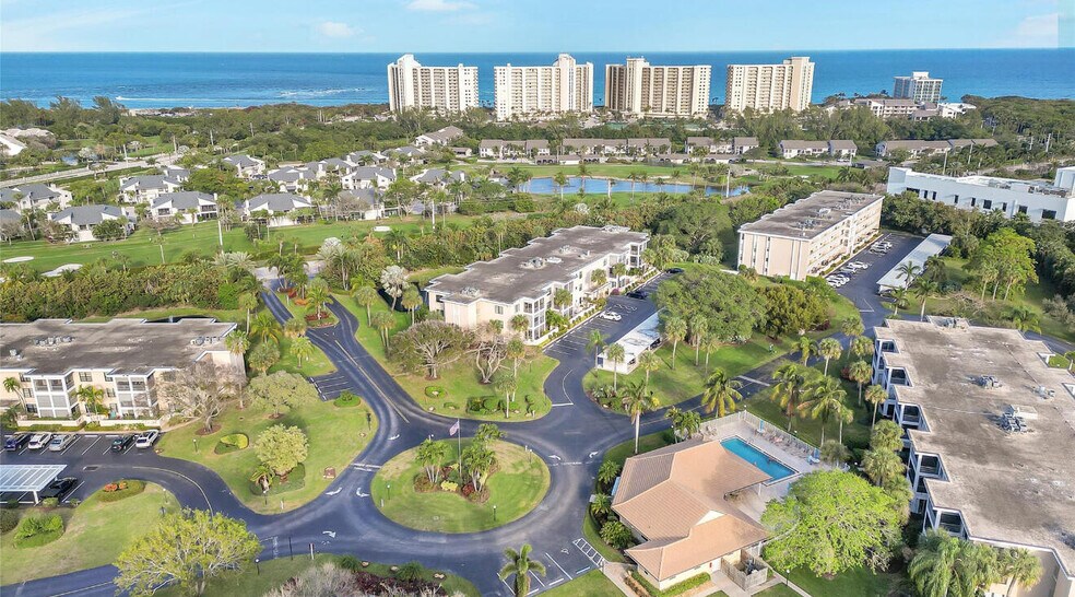 Building Photo - 300 N Highway A1A