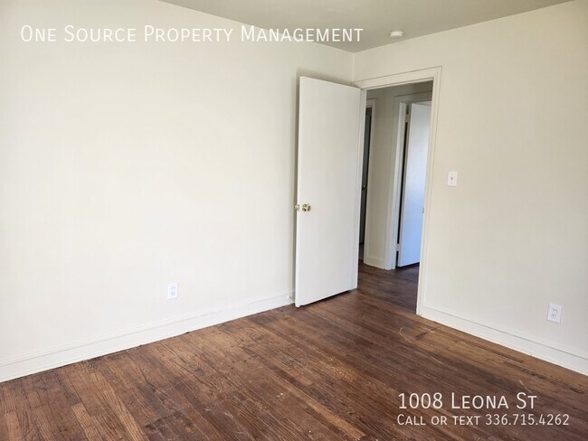 Building Photo - 1008 Leona St