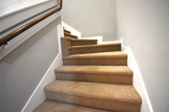 Building Photo - 1144 Patterson St