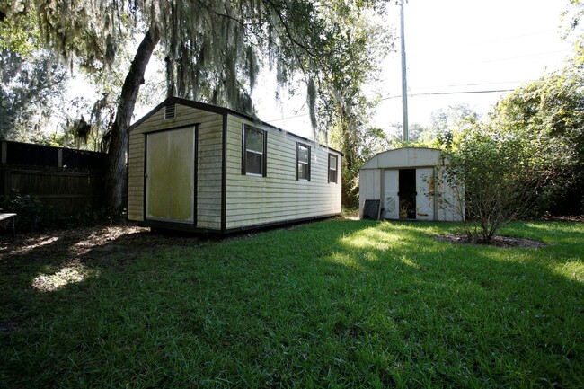 Building Photo - Black Oaks Subdivision