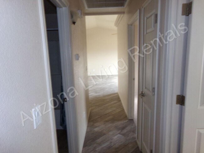 Building Photo - IMMACULATE 3 BEDROOM HOME