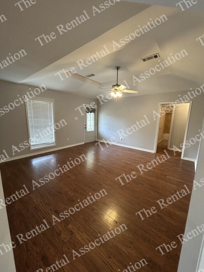 Building Photo - 103 Liner Dr