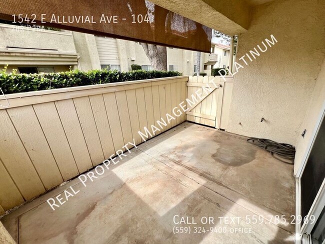 Building Photo - $1,895 Alluvial & Cedar Ave, 2 Bedroom 2 f...