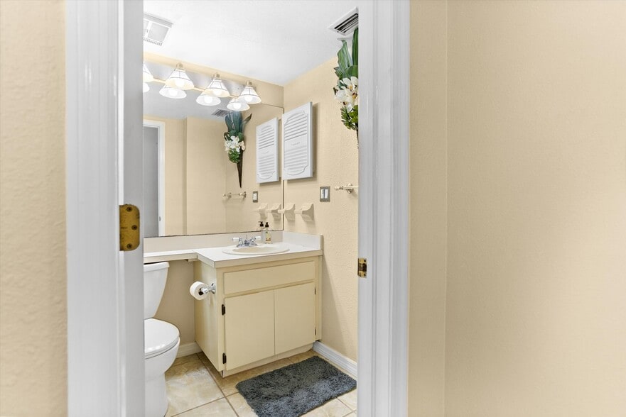 2nd bathroom - 6931 Stones Throw Cir N