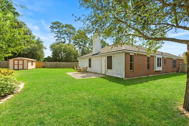 Building Photo - 9606 Babbling Spring Ct