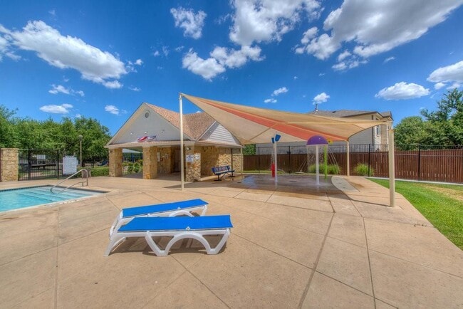 Building Photo - 1216 Mathias St