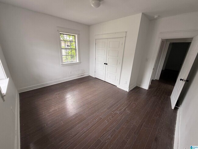 Building Photo - 451 2nd St N