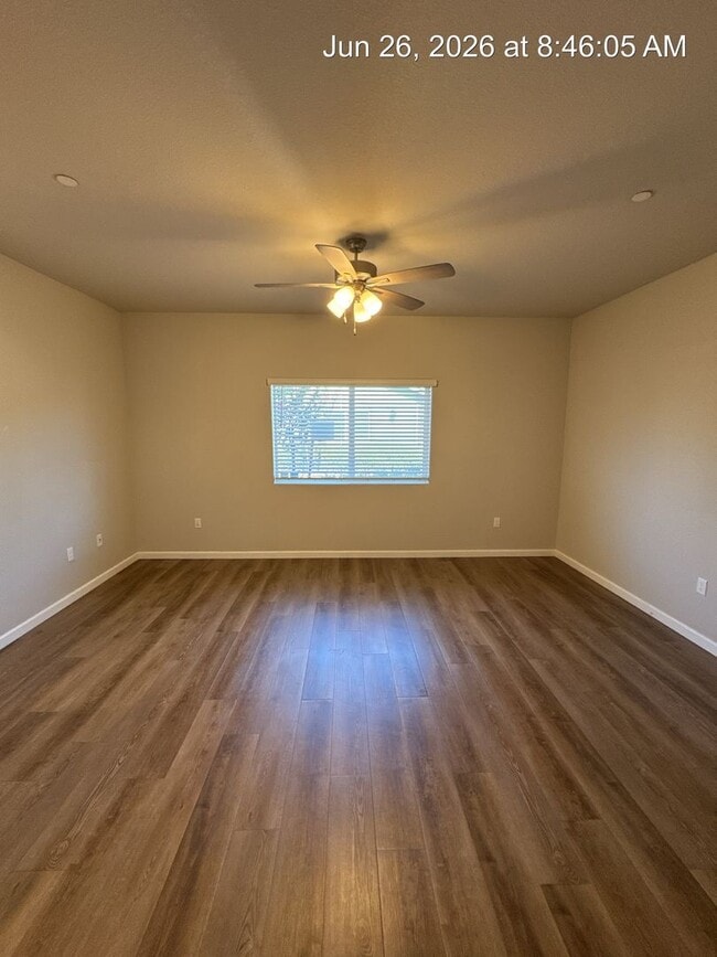 Building Photo - 4319
