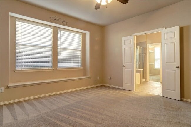 Building Photo - 13393 Mondovi Dr