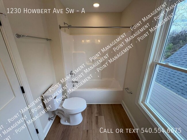 Building Photo - 1230 Howbert Ave SW