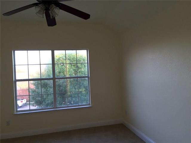 Building Photo - 1575 Poets Way
